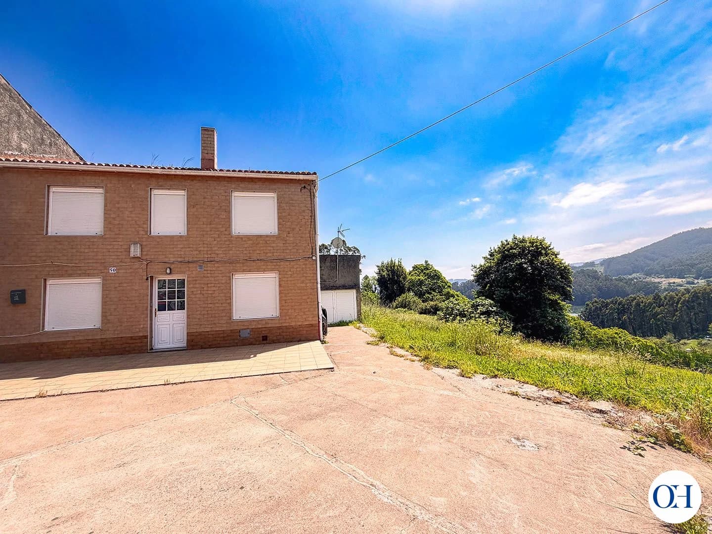 Maison à vendre à Figueiroa, Cariño, avec terrain, garage et vue sur la mer